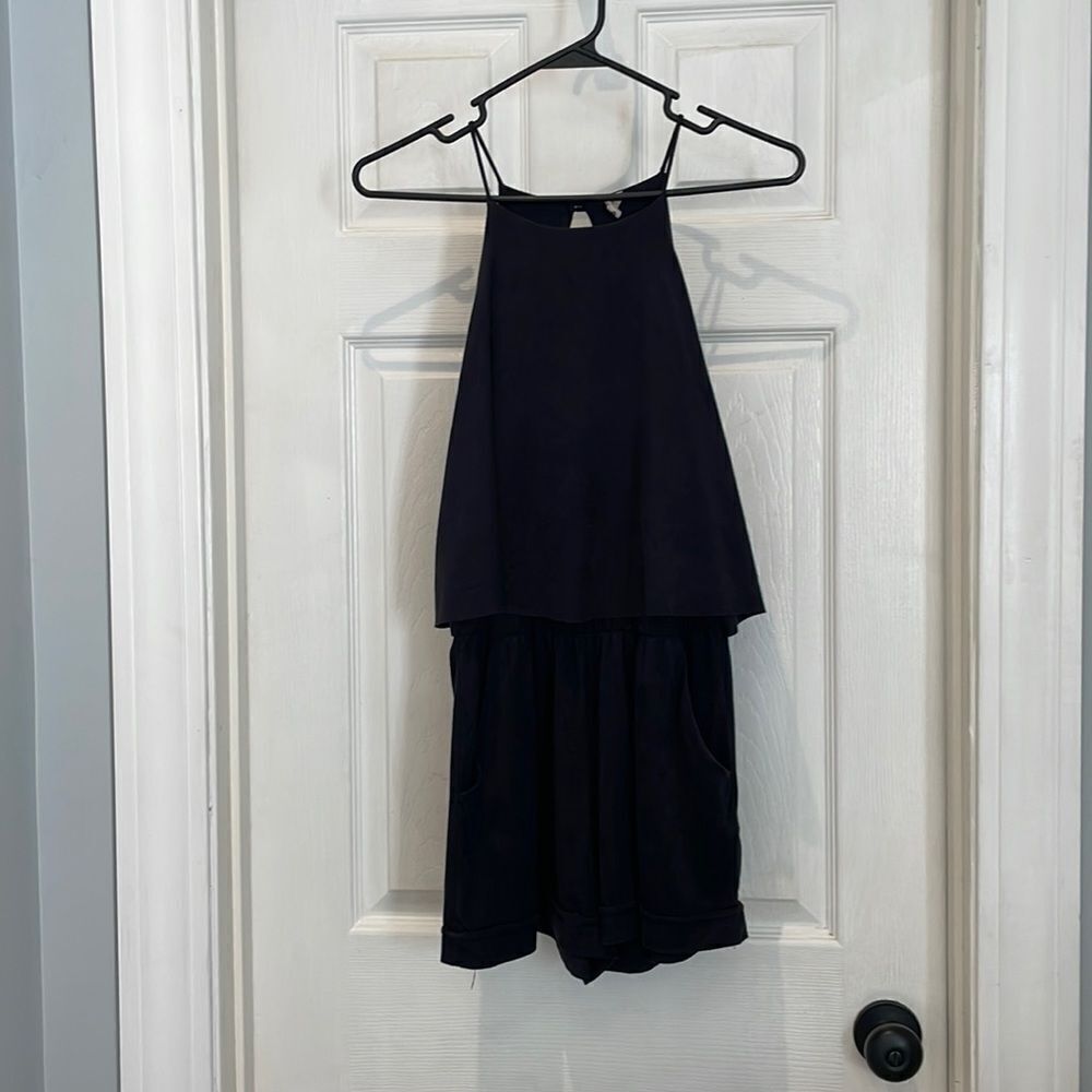 Tyche black flounce romper SZ medium